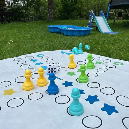 Naturidyll Am Fluss - Ferienhaus Albmatte - Grosser Garten Zum Grillen Und Entspannen-Direkt Neben Dem Radon Revitalbad Mit Sauna Und Thermalbecken St. Blasien Luaran gambar